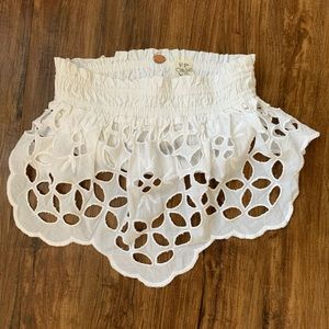 Free People One - White Floral Lace Crop Top